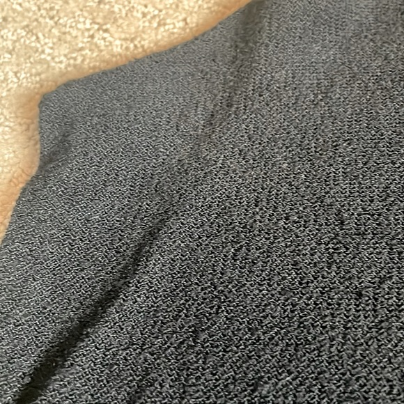 Vintage top with chain and pearl neckline - Picture 6 of 7